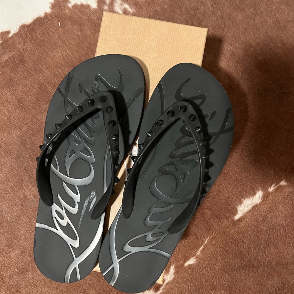 Louboutin Loubi flip flops